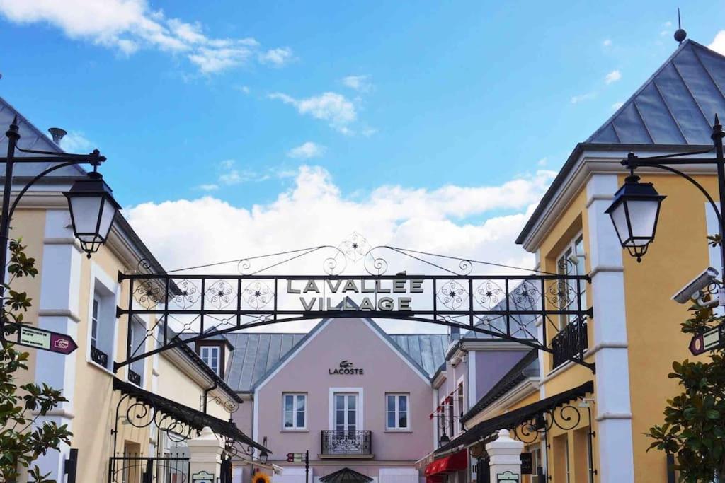 The Smile House // Bussy-Saint-Georges Exterior foto